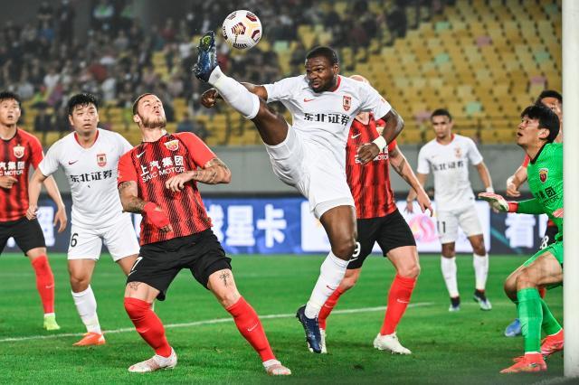 开云体育app全站-【中超】奥克雷吕文君中框阿瑙伤退 海港0比0亚泰